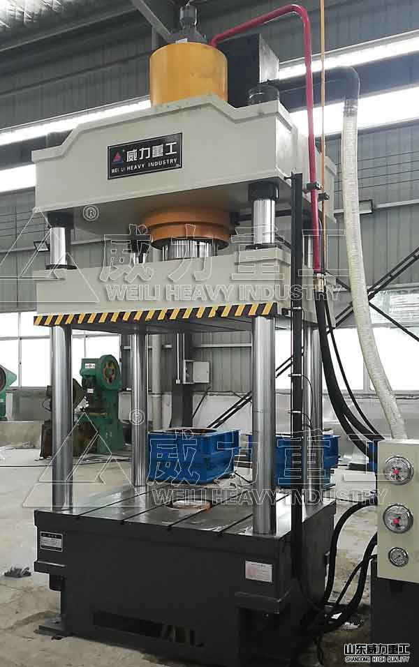 315噸復(fù)合漏糞板成型油壓機