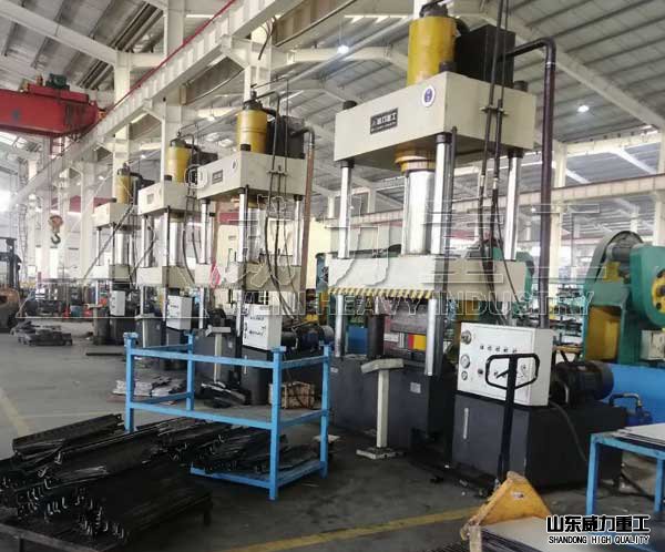 芳綸頭盔成型液壓機(jī)客戶一次采購(gòu)多臺(tái)